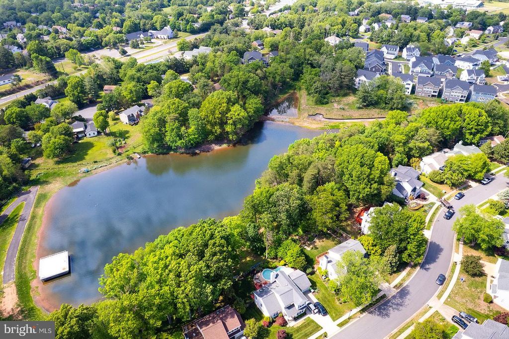 13484 LAKE SHORE, Oak Hill, VA 20171