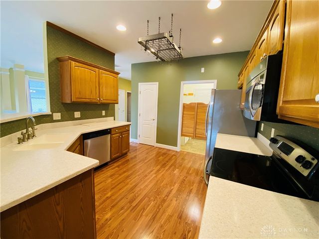 669 Carrick Drive, Dayton, OH 45458