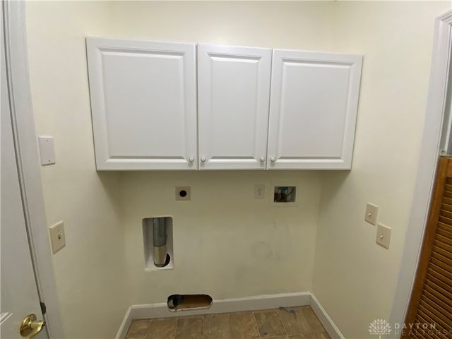 669 Carrick Drive, Dayton, OH 45458