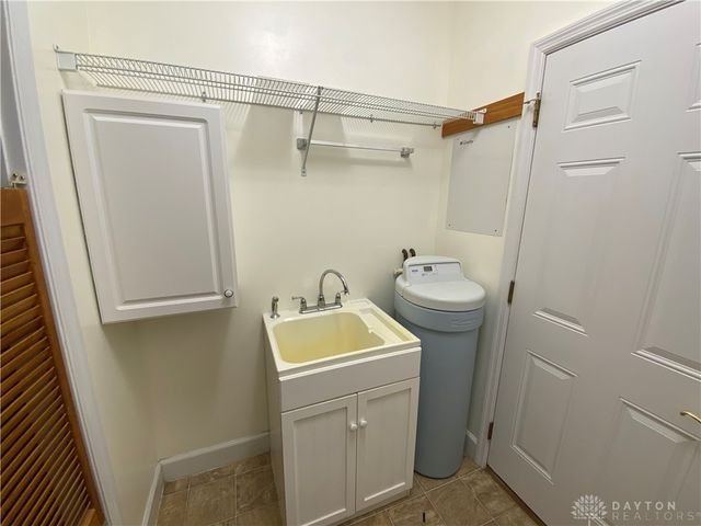 669 Carrick Drive, Dayton, OH 45458