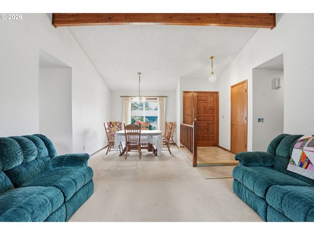 15606 Se CLINTON Ct, Portland, OR 97236