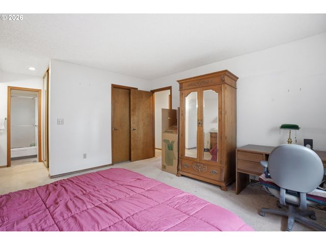 15606 Se CLINTON Ct, Portland, OR 97236