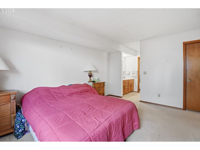 15606 Se CLINTON Ct, Portland, OR 97236