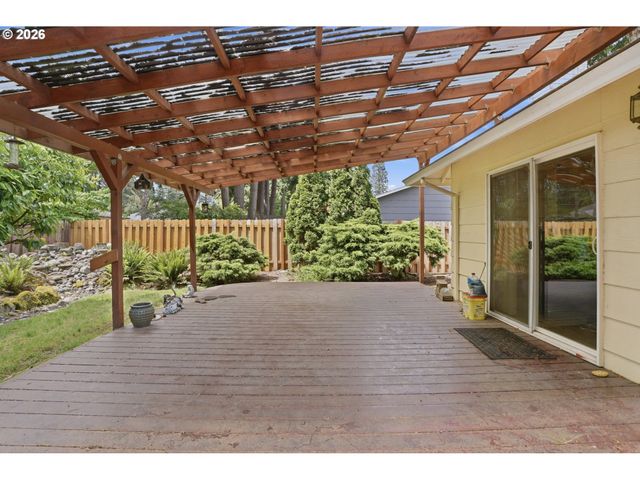 15606 Se CLINTON Ct, Portland, OR 97236