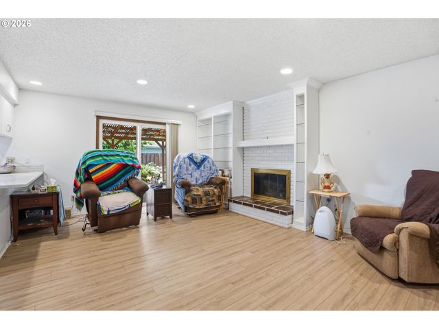 15606 Se CLINTON Ct, Portland, OR 97236