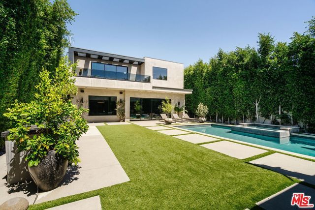 537 N Alta Vista Boulevard, Los Angeles, CA 90036