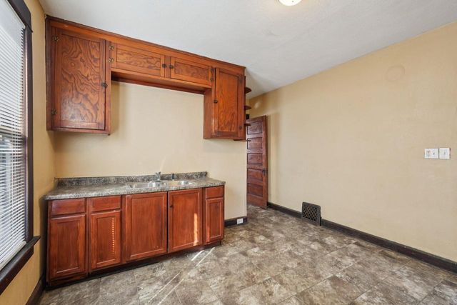 4708 N 36th STREET, Milwaukee, WI 53209