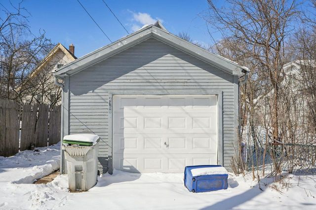 4708 N 36th STREET, Milwaukee, WI 53209