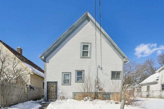 4708 N 36th STREET, Milwaukee, WI 53209