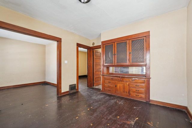 4708 N 36th STREET, Milwaukee, WI 53209