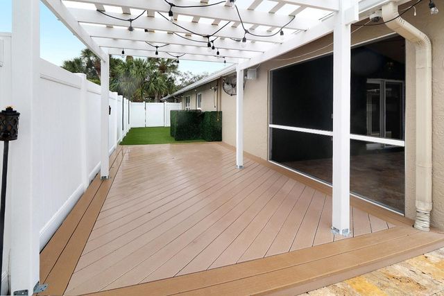 18159 181st Circle S, Boca Raton, FL 33498