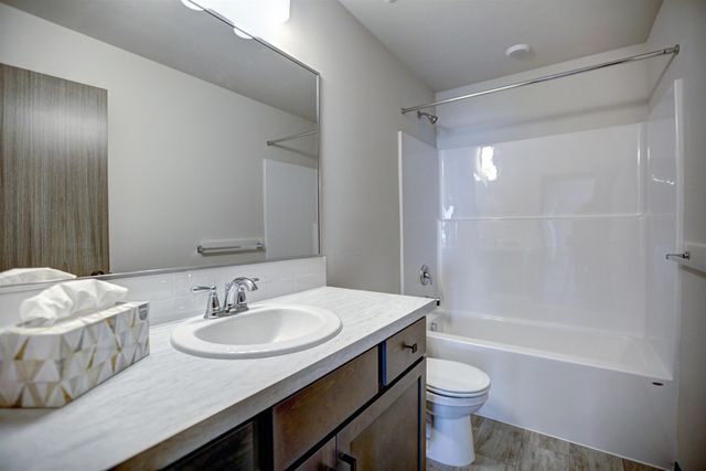 407 N Martini Ln, Spokane Valley, WA 99206