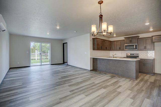 407 N Martini Ln, Spokane Valley, WA 99206