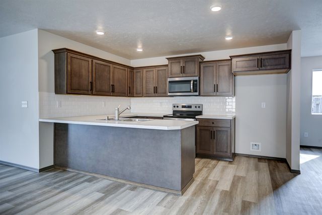 407 N Martini Ln, Spokane Valley, WA 99206