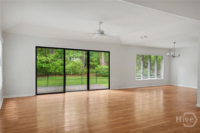 14 Hemingway Drive, Savannah, GA 31411