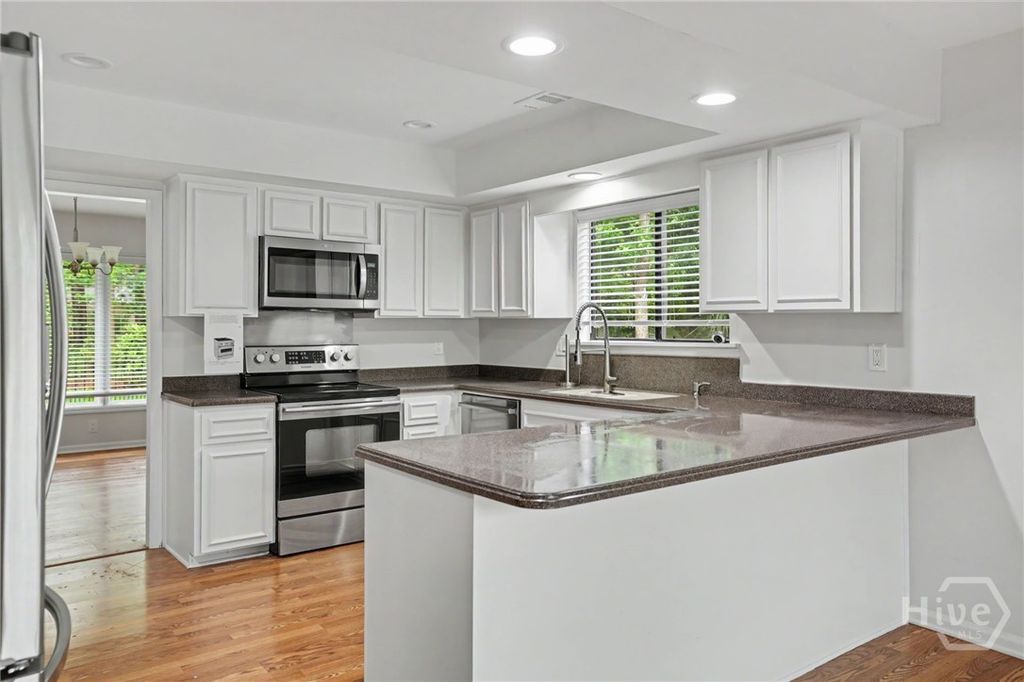 Image 13 of property listing at 14 Hemingway Drive, Savannah, GA 31411
