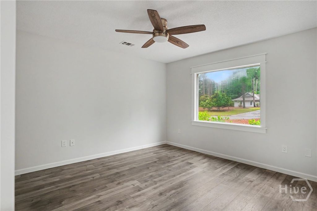 Image 28 of property listing at 14 Hemingway Drive, Savannah, GA 31411