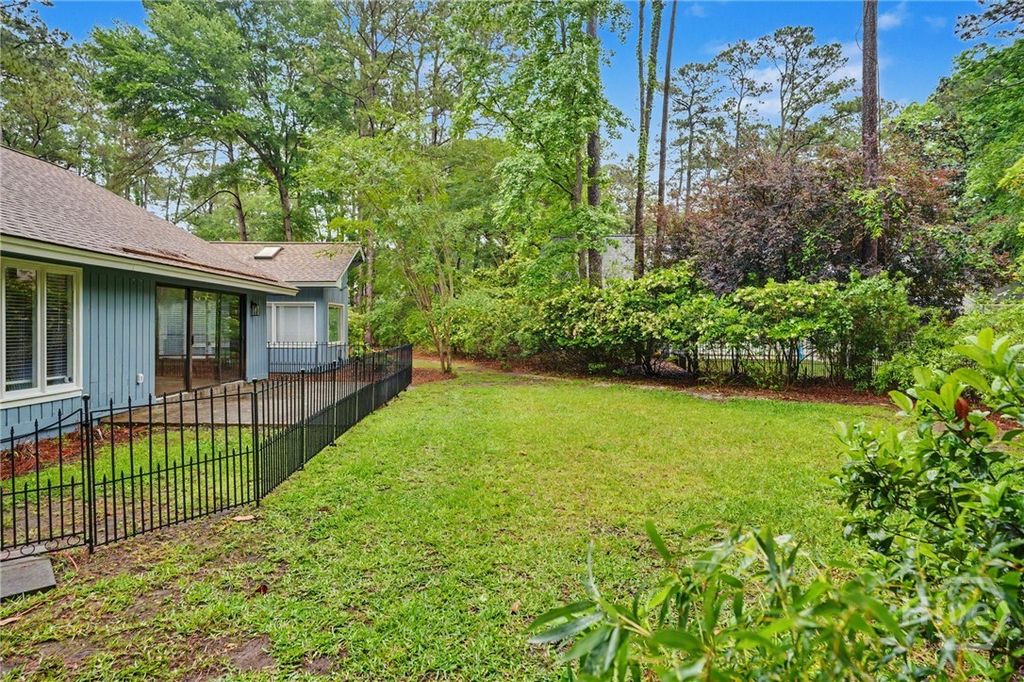 Image 33 of property listing at 14 Hemingway Drive, Savannah, GA 31411