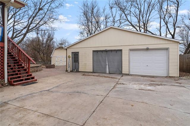 3118 Dover Street, St Joseph, MO 64506