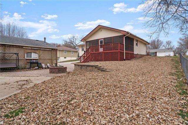 3118 Dover Street, St Joseph, MO 64506