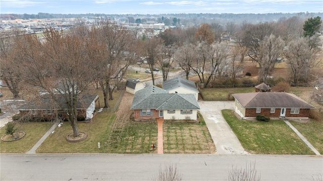 3118 Dover Street, St Joseph, MO 64506