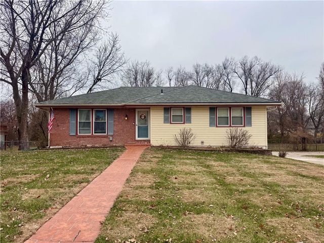 3118 Dover Street, St Joseph, MO 64506