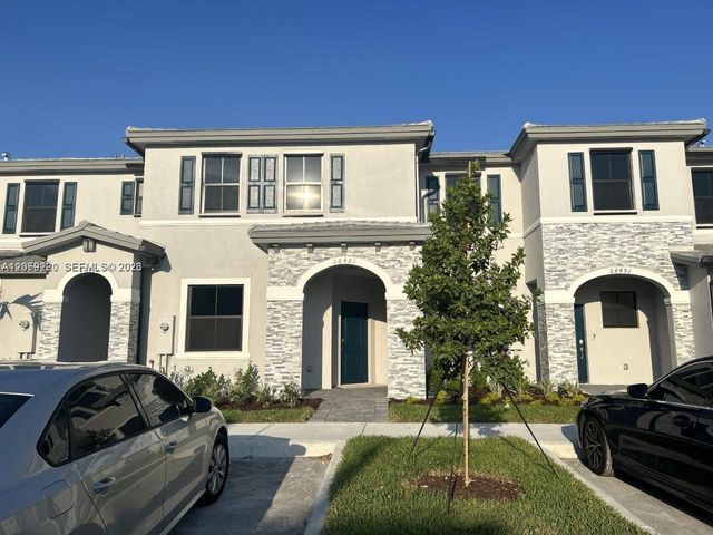 28481 SW 132nd Ct, Homestead, FL 33033