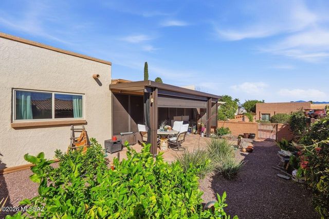 1331 W Calle Serrano, Green Valley, AZ 85622