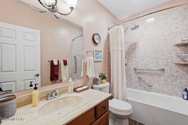 1331 W Calle Serrano, Green Valley, AZ 85622