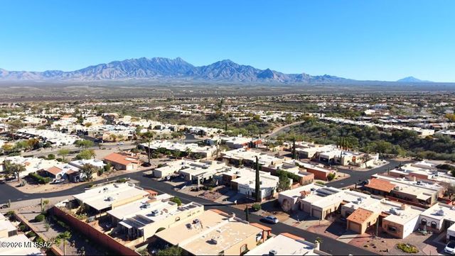 1331 W Calle Serrano, Green Valley, AZ 85622