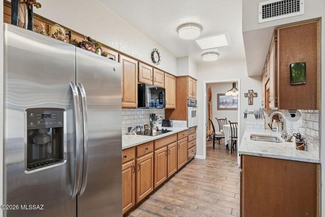 1331 W Calle Serrano, Green Valley, AZ 85622