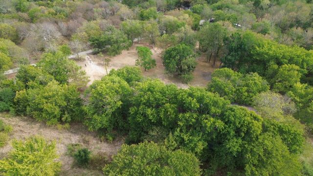 111 Park Street, Ladonia, TX 75449