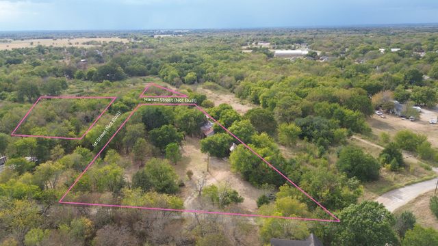 111 Park Street, Ladonia, TX 75449