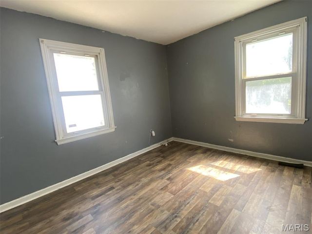 10184 Winkler Drive, St Louis, MO 63136
