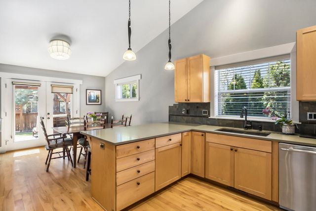 2955 NW Bordeaux Lane, Bend, OR 97703