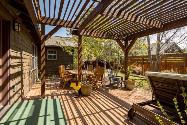 2955 NW Bordeaux Lane, Bend, OR 97703