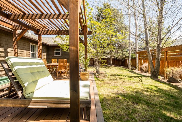 2955 NW Bordeaux Lane, Bend, OR 97703