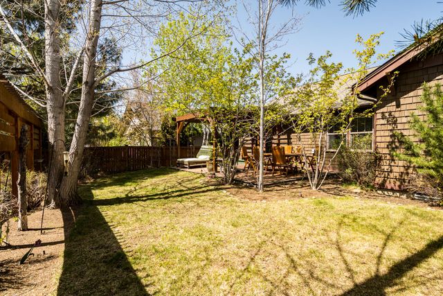 2955 NW Bordeaux Lane, Bend, OR 97703