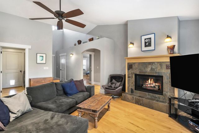 2955 NW Bordeaux Lane, Bend, OR 97703