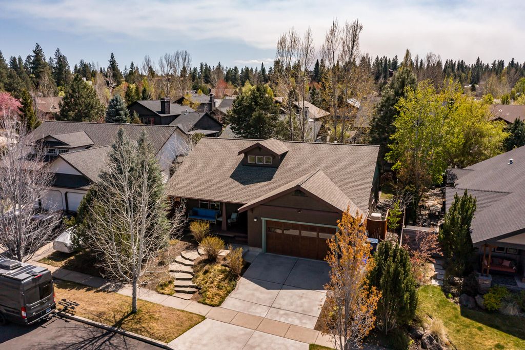 2955 NW Bordeaux Lane, Bend, OR 97703