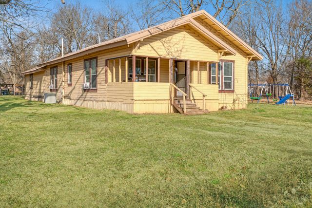 5366 Farm Road 2573, Clarksville, TX 75426