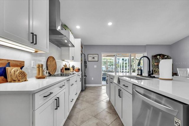 941 SPRINGVIEW AVENUE NW, Port Charlotte, FL 33948