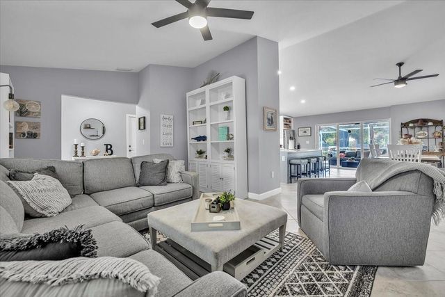 941 SPRINGVIEW AVENUE NW, Port Charlotte, FL 33948