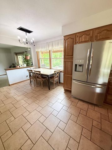 2556 N Green Bay ROAD, Mount Pleasant, WI 53405