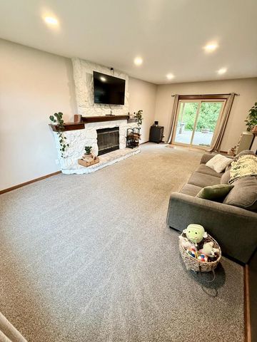 2556 N Green Bay ROAD, Mount Pleasant, WI 53405