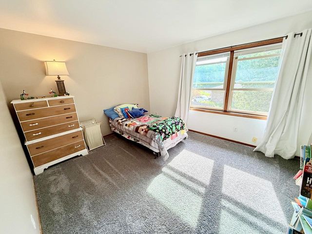 2556 N Green Bay ROAD, Mount Pleasant, WI 53405