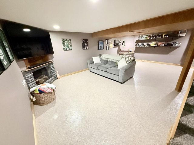 2556 N Green Bay ROAD, Mount Pleasant, WI 53405