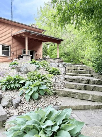 2556 N Green Bay ROAD, Mount Pleasant, WI 53405