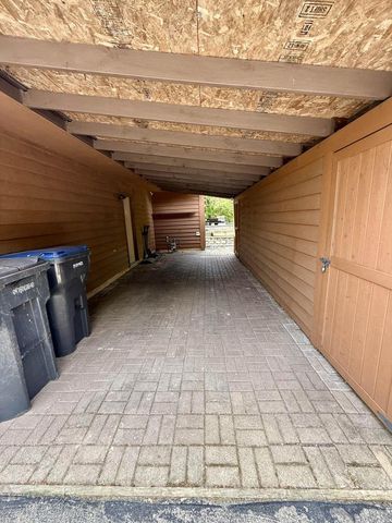 2556 N Green Bay ROAD, Mount Pleasant, WI 53405
