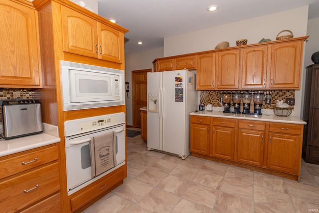 24465 Copper Ridge Drive, Goshen, IN 46526